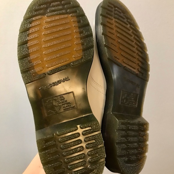 Dr. Martens white women boots size 8 US - Picture 5 of 9